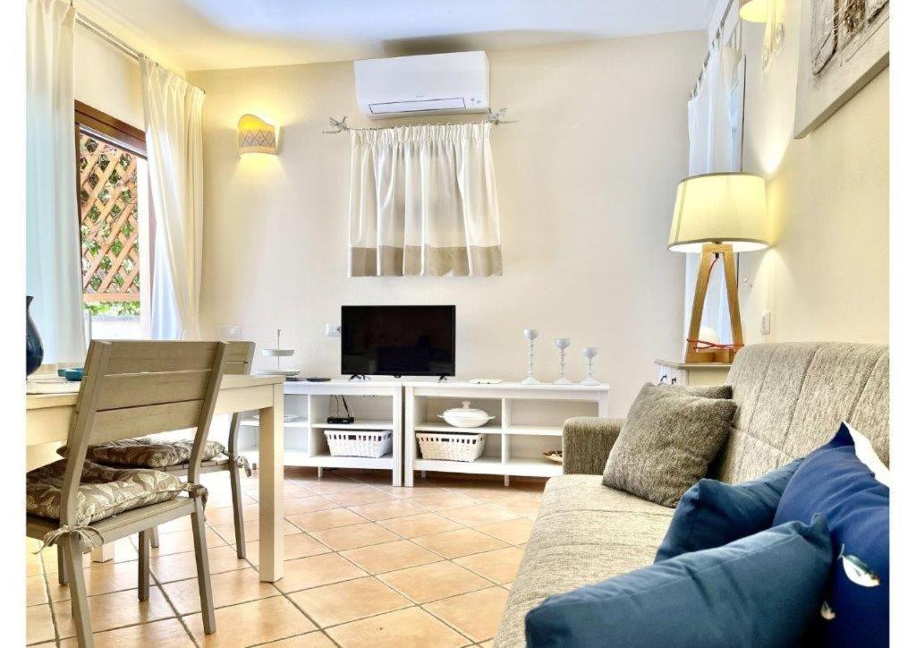 Apartament Le Residenze Sul Mare B6 Porto Ottiolu Zewnętrze zdjęcie