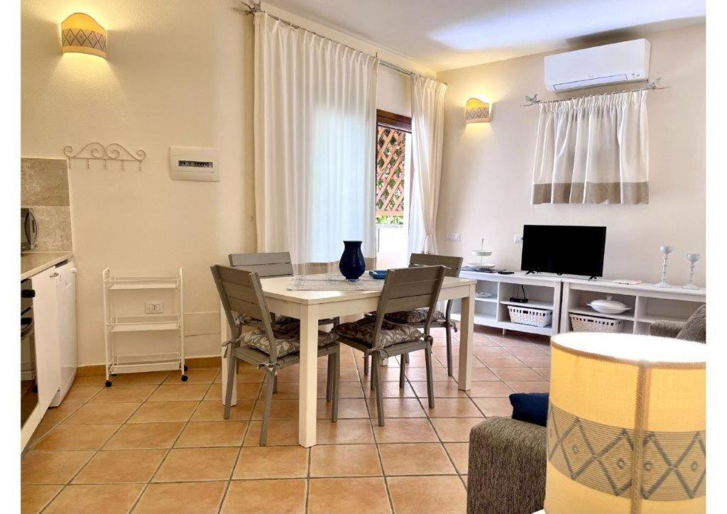 Apartament Le Residenze Sul Mare B6 Porto Ottiolu Zewnętrze zdjęcie