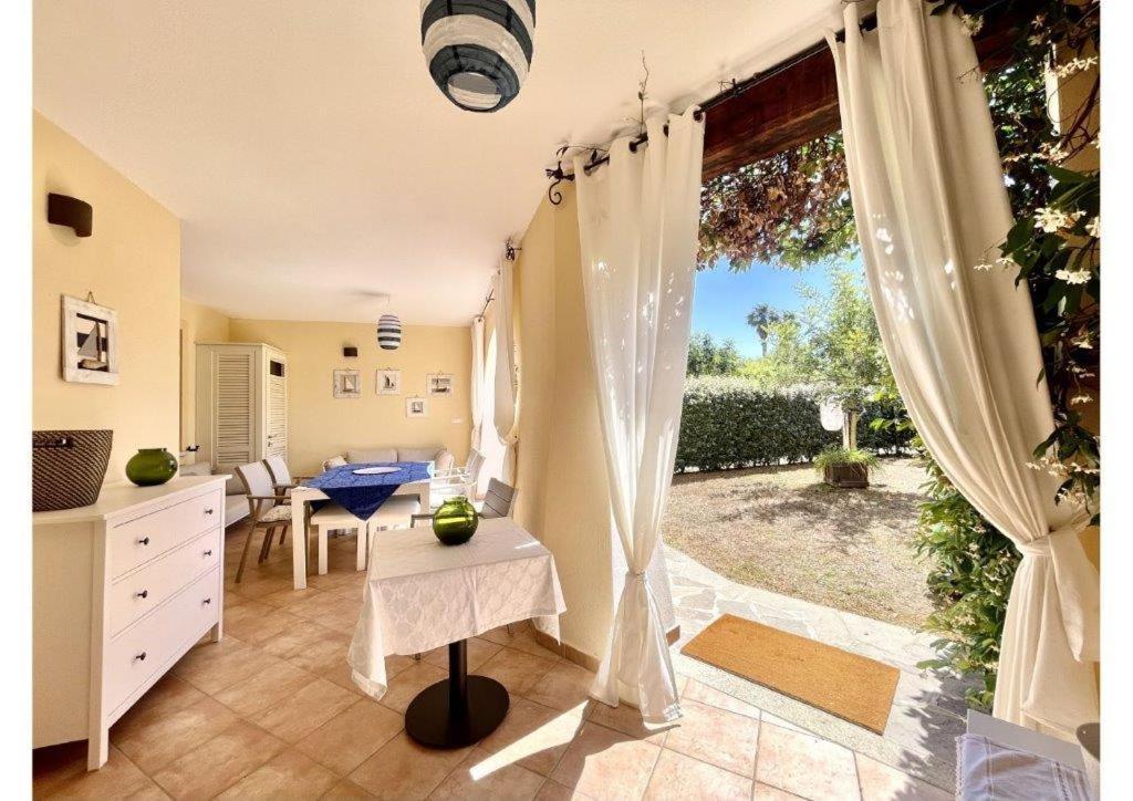 Apartament Le Residenze Sul Mare B6 Porto Ottiolu Zewnętrze zdjęcie